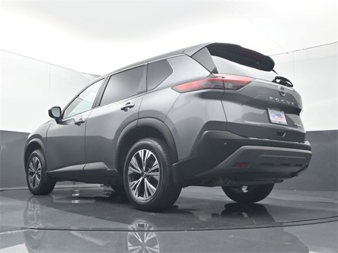 Used 2023 Nissan Rogue SV image 28