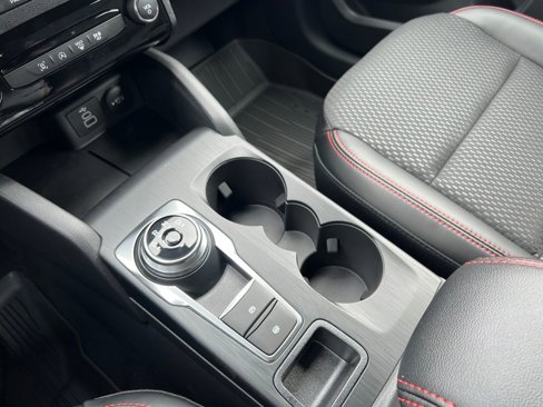 New 2025 Ford Escape ST-Line image 25