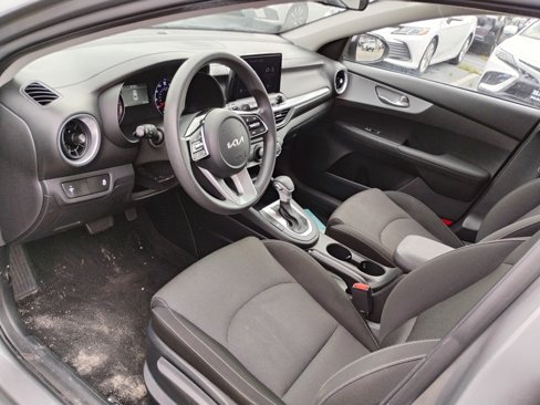 Used 2024 Kia Forte LXS image 10