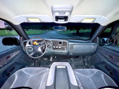Used 2001 GMC Sierra 1500 SLE w/ Convenience Plus Group image 18
