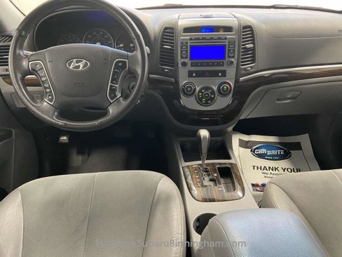 Used 2010 Hyundai Santa Fe SE image 8