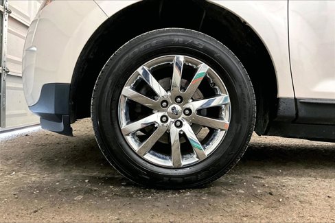 Used 2013 Ford Edge SEL image 9
