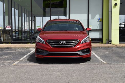 Used 2017 Hyundai Sonata Sport 2.0T image 2