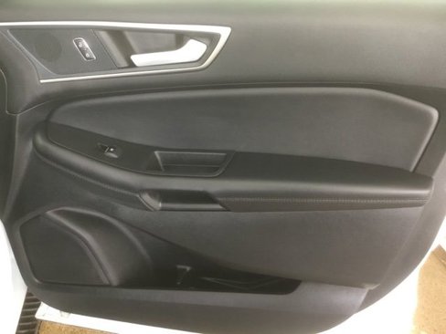Certified 2024 Ford Edge SEL image 7
