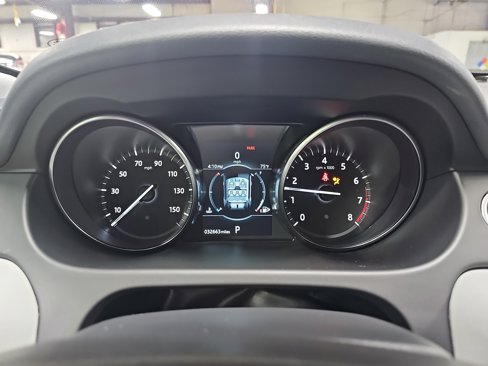 Used 2019 Land Rover Discovery Sport SE image 20