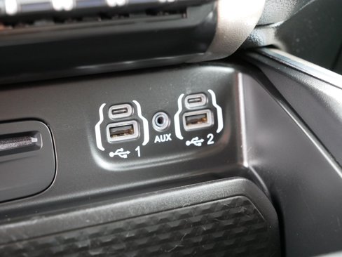 Used 2019 RAM 1500 Laramie image 33