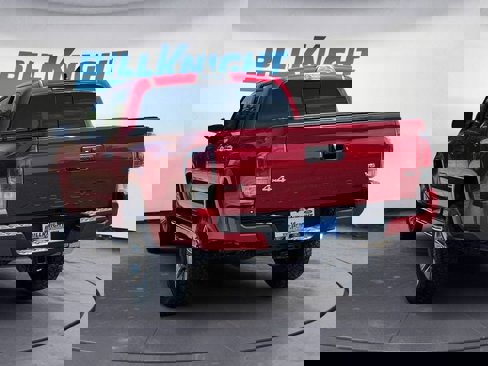 Used 2017 Toyota Tacoma Limited image 3