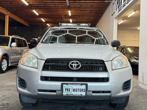 Used 2012 Toyota RAV4 4WD image 2