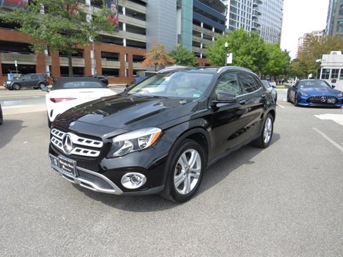 Used 2018 Mercedes-Benz GLA 250 4MATIC image 1