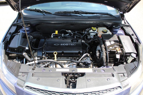 Used 2013 Chevrolet Cruze LS image 19