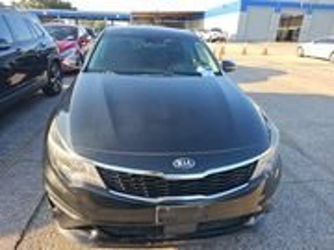 Used 2019 Kia Optima SX image 9