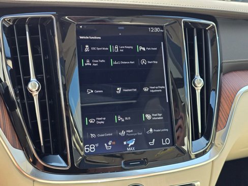 Used 2019 Volvo S60 T5 Inscription image 35