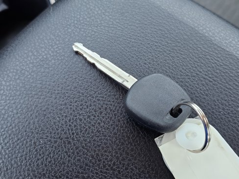 Used 2018 Toyota Tacoma SR image 27