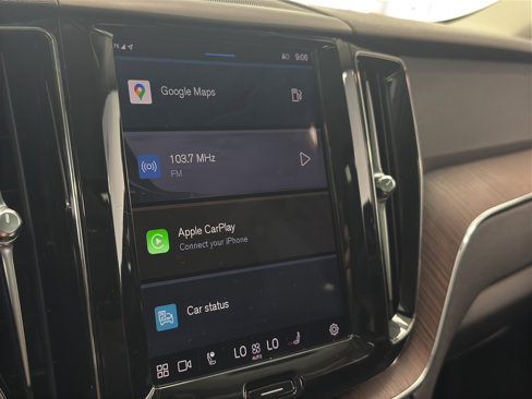Used 2023 Volvo XC60 B5 Plus image 27
