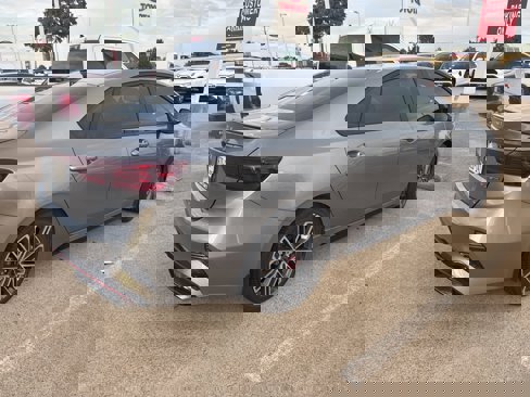 Used 2022 Kia Forte GT image 4