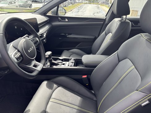Used 2025 Kia K5 GT w/ GT1 Package image 16