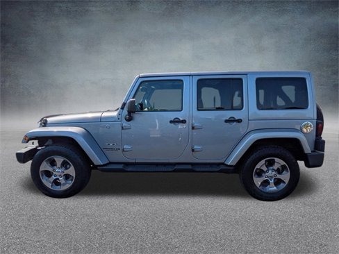 Used 2016 Jeep Wrangler Unlimited Sahara image 7