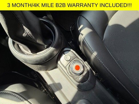 Used 2018 MINI Cooper 4-Door Hardtop image 14