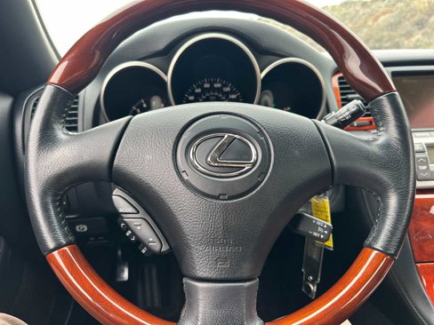 Used 2006 Lexus SC 430 Convertible image 23