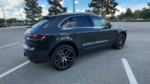 New 2025 Porsche Macan image 8
