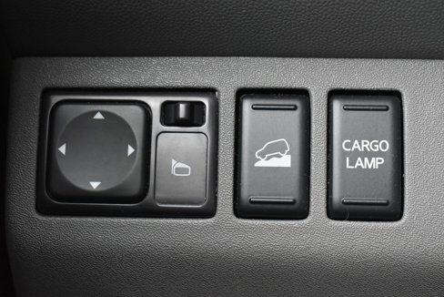 Used 2017 Nissan Frontier SV image 16