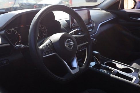 Used 2021 Nissan Altima 2.5 SV image 14