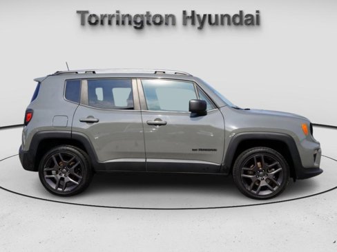 Used 2021 Jeep Renegade Latitude image 8
