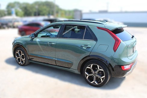 Certified 2023 Kia Niro EX Touring image 12