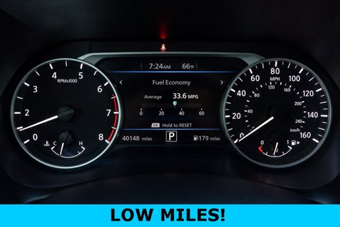 Used 2023 Nissan Sentra SV image 3