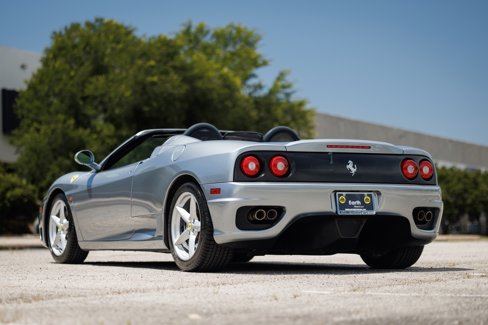 Used 2004 Ferrari 360 Spider image 10