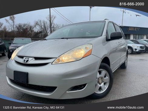 Used 2006 Toyota Sienna CE image 1