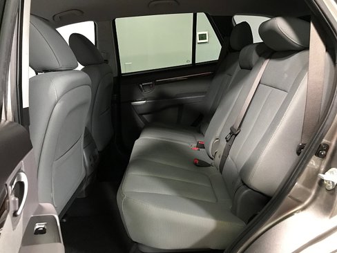 Used 2012 Hyundai Santa Fe GLS image 17