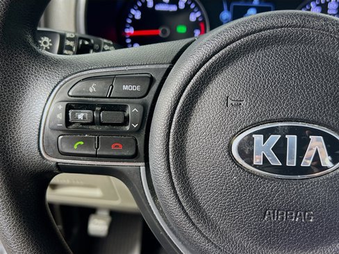 Used 2017 Kia Sportage LX image 18