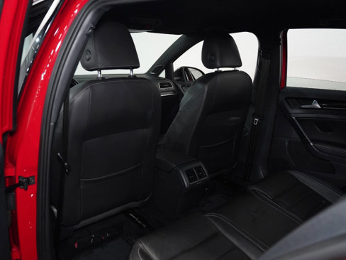 Used 2016 Volkswagen Golf 4-Door image 35