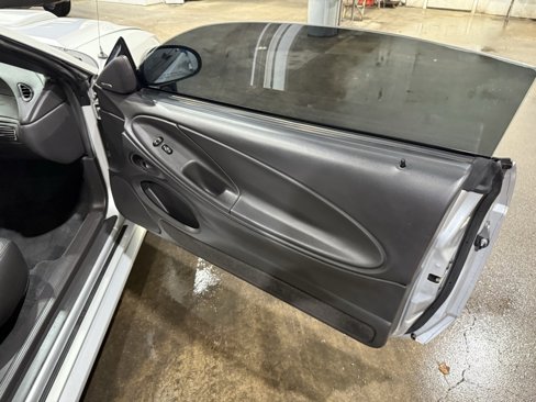 Used 2001 Ford Mustang GT image 17