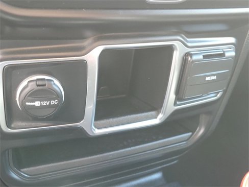 Used 2020 Jeep Wrangler Sport image 26