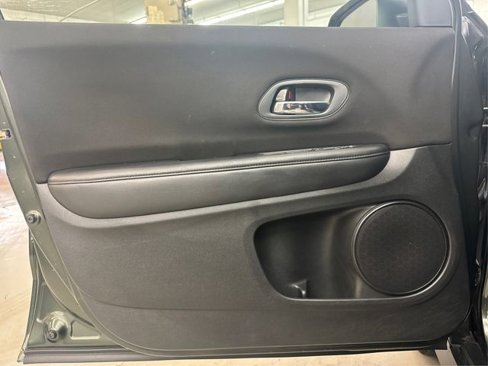 Used 2018 Honda HR-V LX image 23