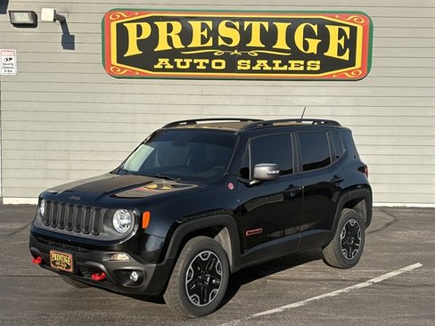 Used 2016 Jeep Renegade Trailhawk w/ Premium Trailhawk Package image 1