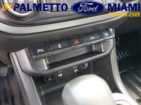 Used 2022 Chevrolet Colorado LT w/ Fleet Safety Package image 27