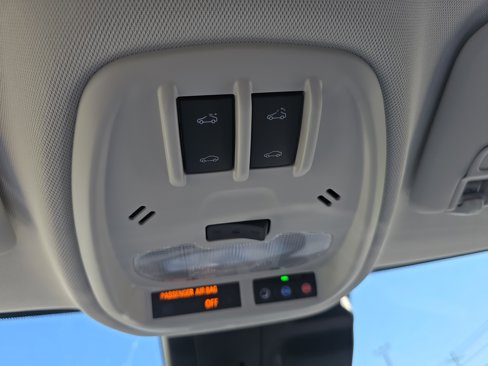 New 2026 Chevrolet Trax LT w/ Sunroof Package image 33