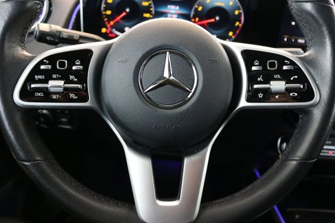 Used 2021 Mercedes-Benz GLB 250 4MATIC image 35