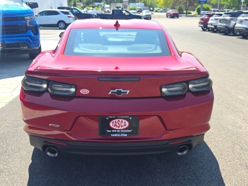 Used 2021 Chevrolet Camaro LT w/ RS Package image 5
