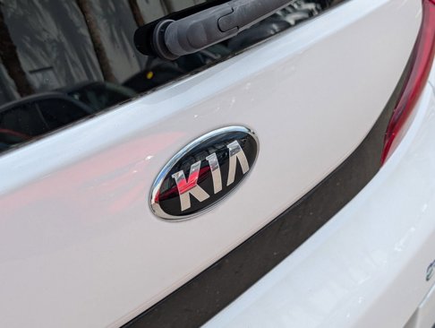 Certified 2021 Kia Soul LX image 14