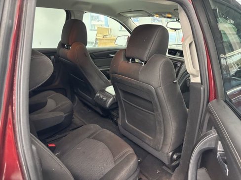 Used 2017 Chevrolet Traverse LT w/ Style and Technology Package image 26