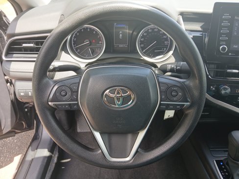 Used 2023 Toyota Camry LE image 20
