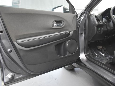 Used 2019 Honda HR-V LX image 26