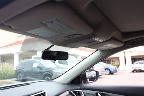 Used 2015 Nissan Rogue SV w/ SV Moonroof Package image 13