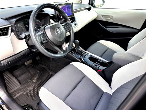 Used 2023 Toyota Corolla LE image 14
