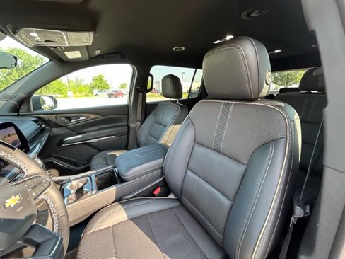 Used 2024 Chevrolet Traverse RS image 23