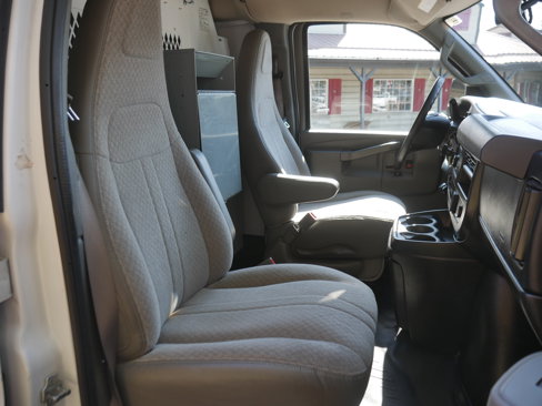 Used 2018 Chevrolet Express 2500 image 20